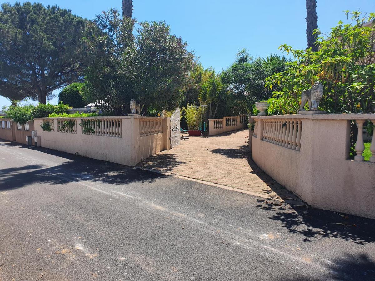 Villa Les Palmiers -Stretta Di I Mandarini لوسيانا المظهر الخارجي الصورة