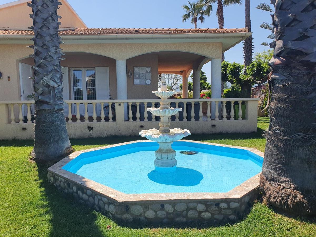 Villa Les Palmiers -Stretta Di I Mandarini لوسيانا المظهر الخارجي الصورة